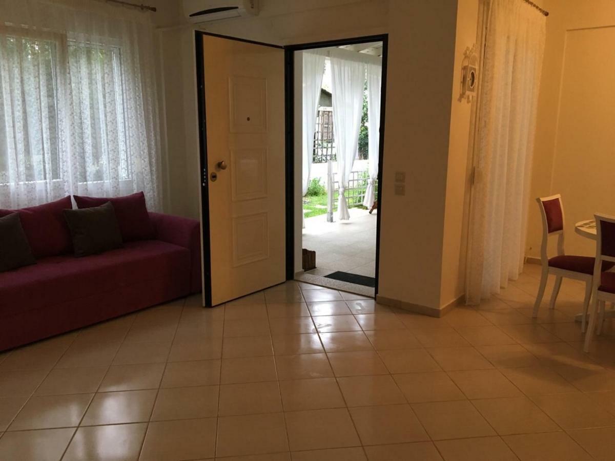 Irina House Pefkohori Apartment ภายนอก รูปภาพ