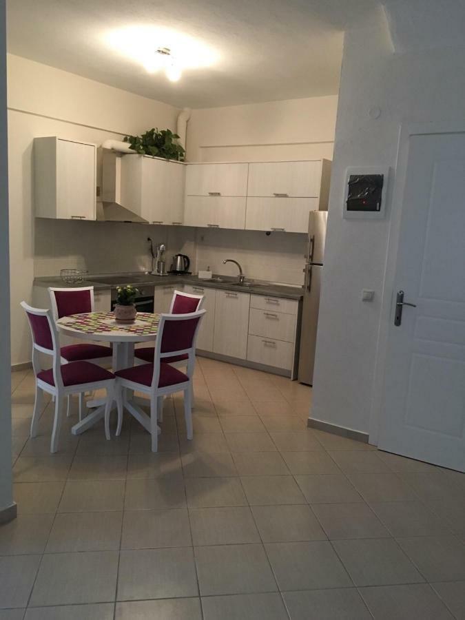 Irina House Pefkohori Apartment ภายนอก รูปภาพ